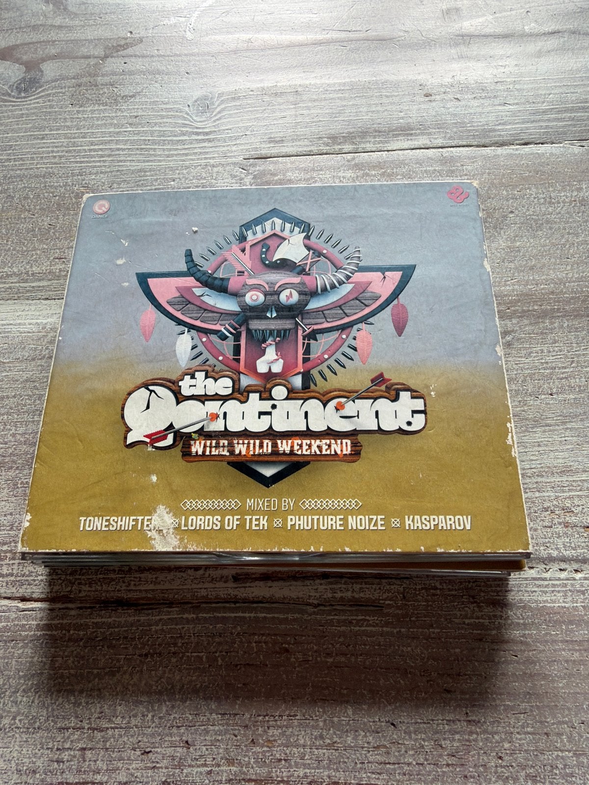 The Qontinent Wild Wild Weekend 2014 - 4CD Boxset, Gebruikt, Ophalen of Verzenden, Inclusief doosje, Boxset