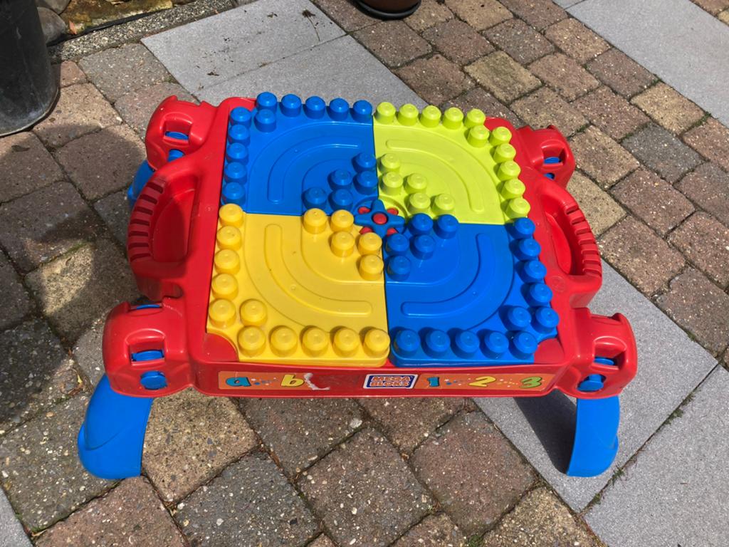 Mega Bloks Bouwtafel met blokken en figuren, Ophalen, Gebruikt, Megabloks
