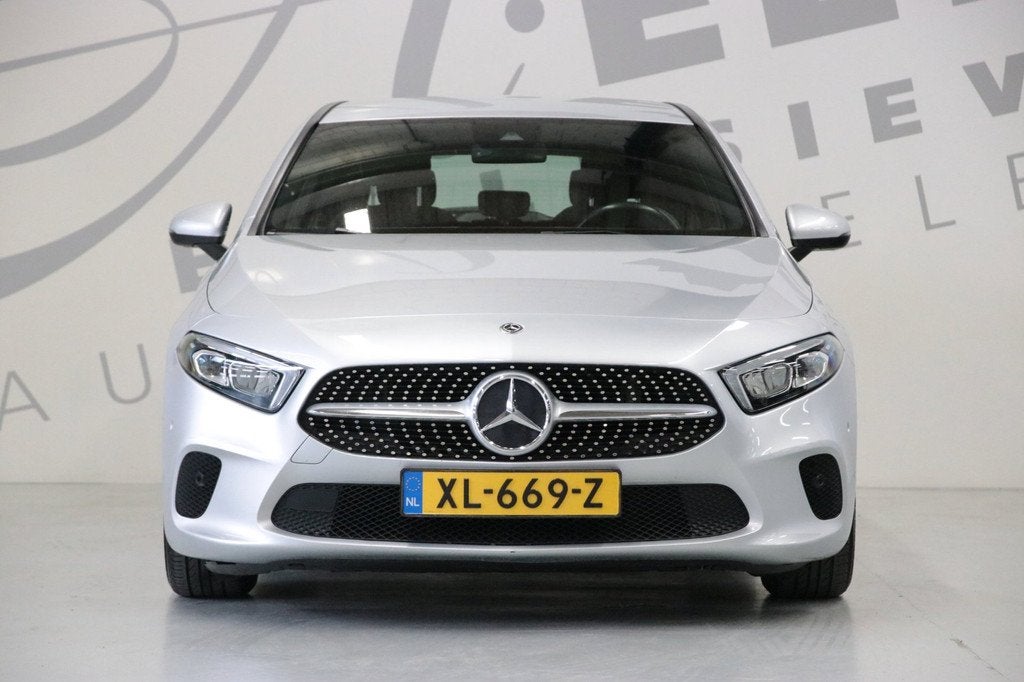 Mercedes-Benz A-klasse 180 Trekhaak/ Widescreen, 136 pk, Gebruikt, 4 cilinders, Bedrijf