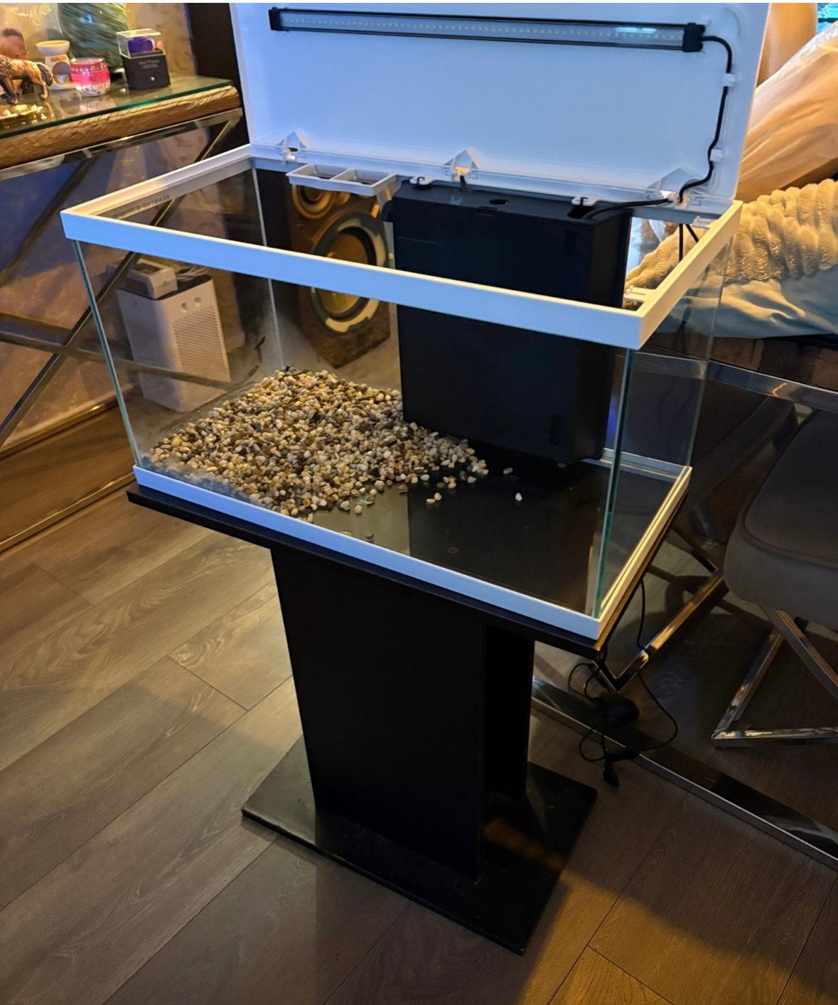 Zo goed als nieuwe aqaurium 60 cm met meubel, Dieren en Toebehoren, Vissen | Aquaria en Toebehoren, Ophalen of Verzenden, Zo goed als nieuw