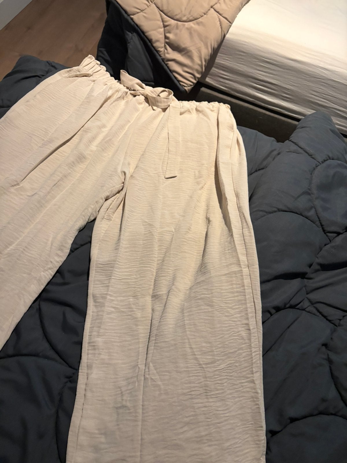 Nieuwe mooie zomerbroek instap 46/48, Ophalen of Verzenden, Nieuw, Beige, Broek of Spijkerbroek