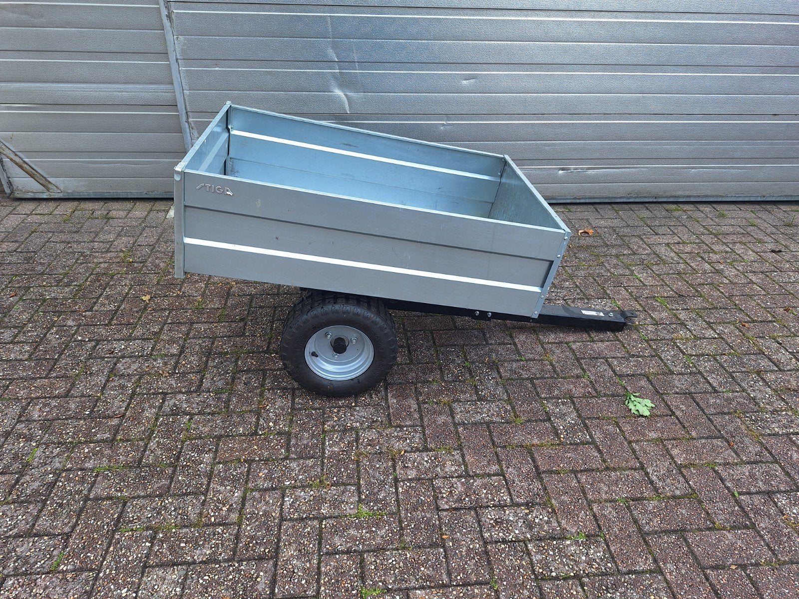 Stiga aanhangwagen,kipkar, Tuin en Terras, Zitmaaiers, Ophalen, Zo goed als nieuw