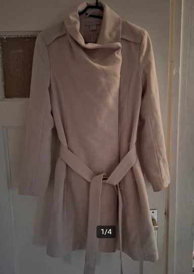 Trenchcoat H&M maat 36 te koop!, H&M, Beige, Ophalen of Verzenden, Maat 36 (S)