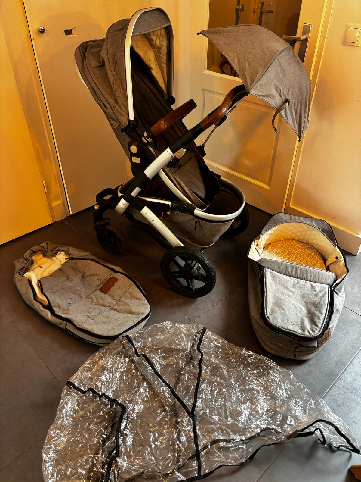 Joolz Day 3 kinderwagen met reiswieg en accessoires, Zo goed als nieuw, Combiwagen, Met reiswieg, Ophalen