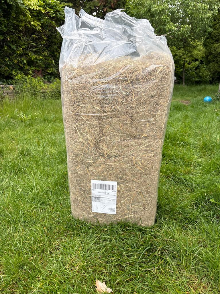 Baal hooi te koop. Bijna helemaal vol., Ophalen, Knaagdier of Konijn