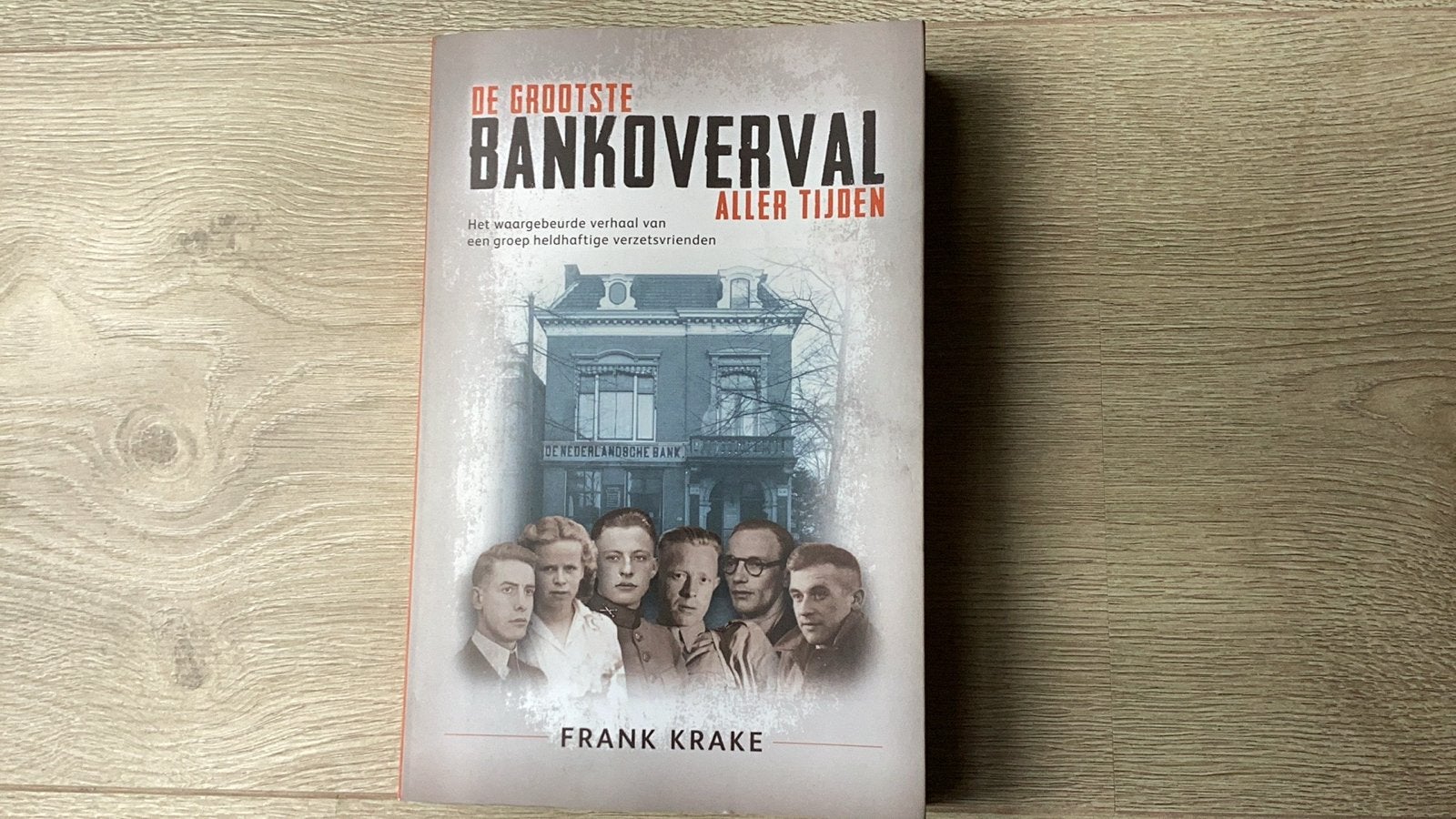 De Grootste Bankoverval Aller Tijden - Frank Krake, Ophalen of Verzenden, 20e eeuw of later, Zo goed als nieuw