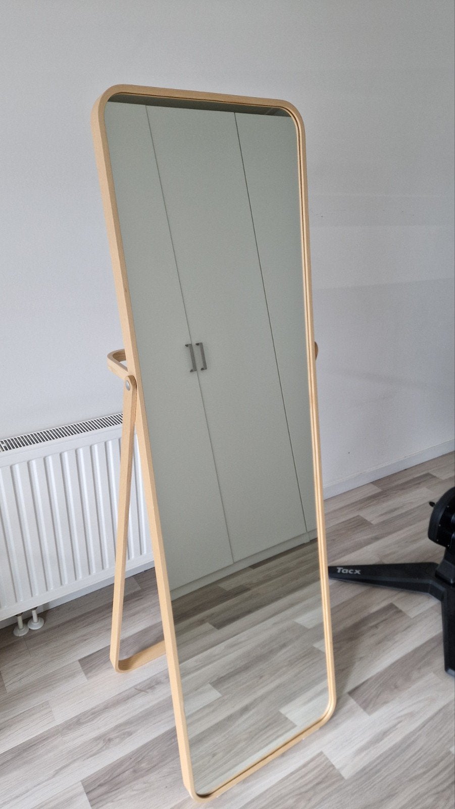 IKEA IKORNES staande spiegel, Ophalen, Gebruikt, 150 tot 200 cm, Rechthoekig