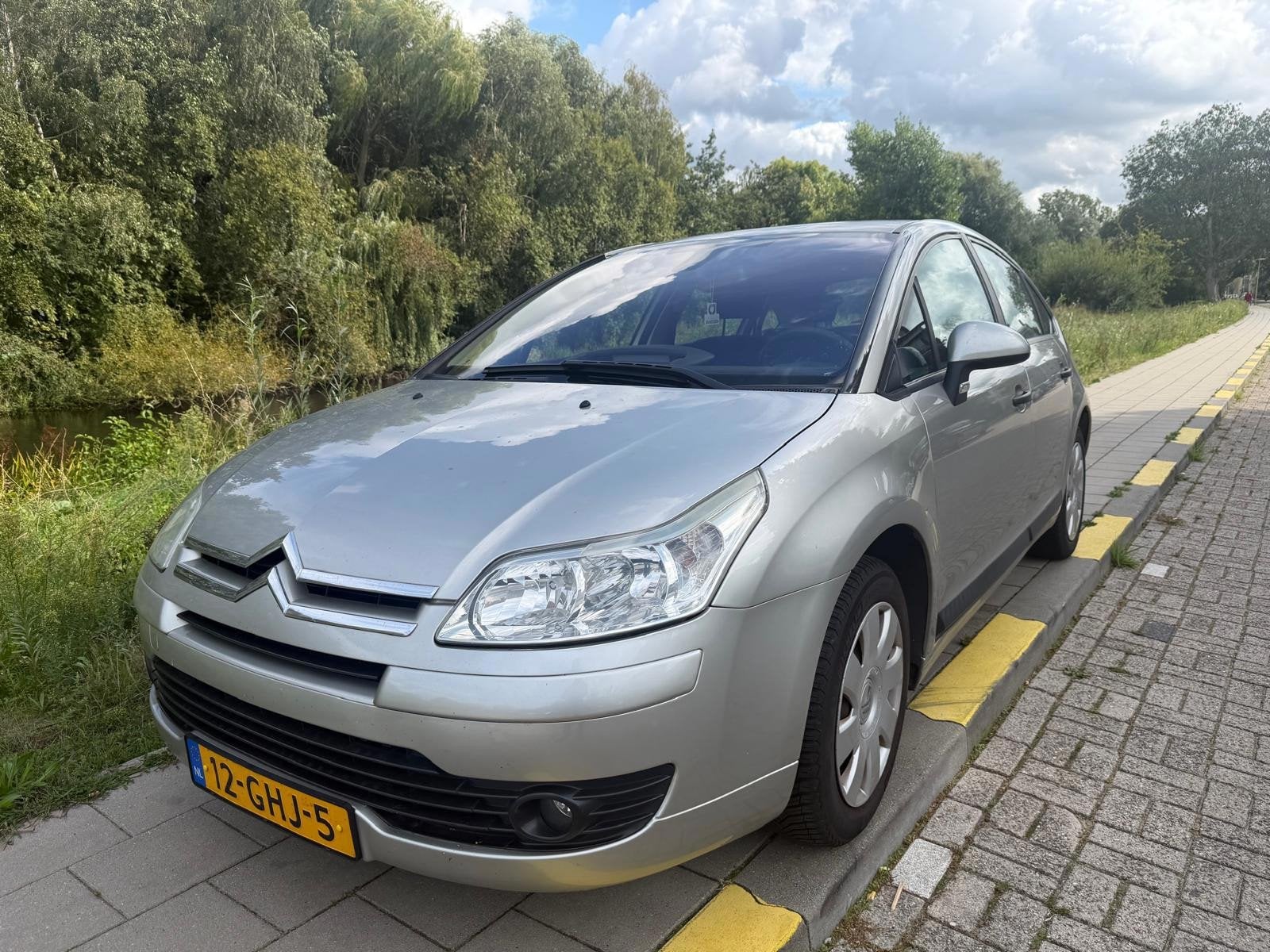 Citroen C4 1.6-16V Image, Auto's, Voorwielaandrijving, 4 cilinders, 1587 cc, Euro 4