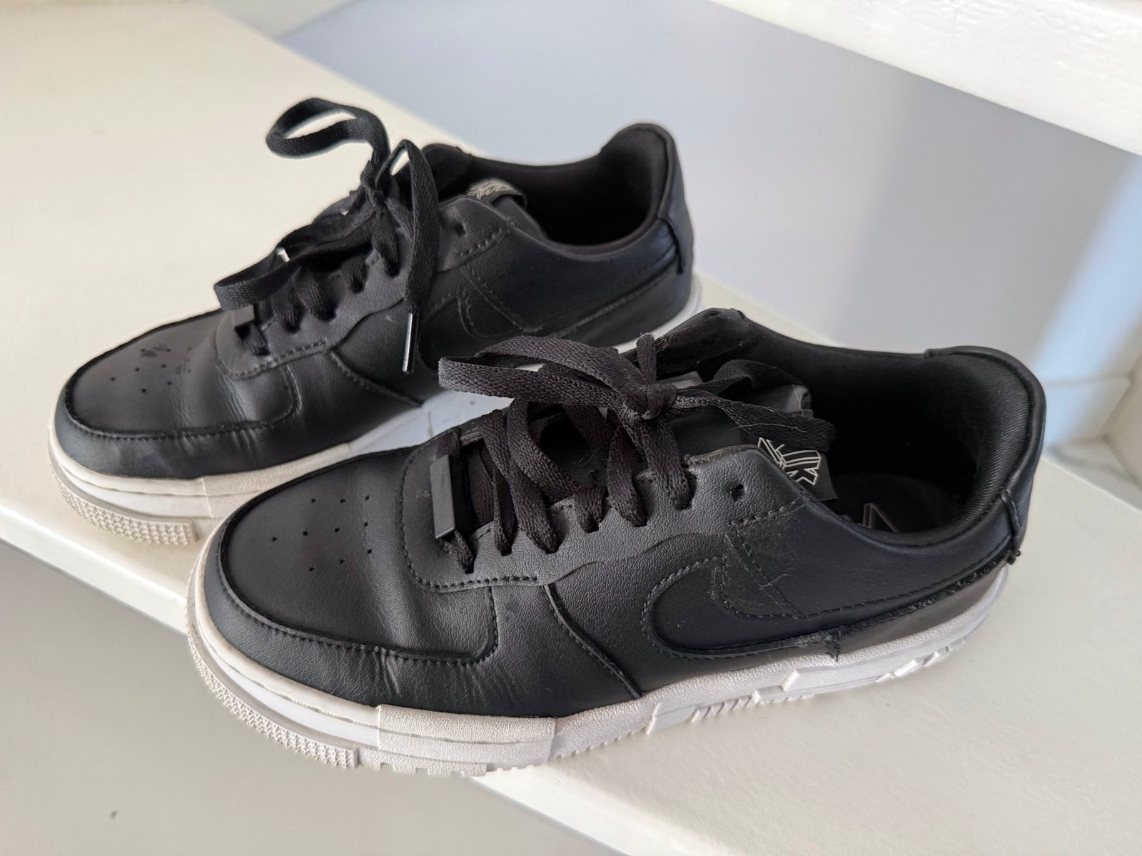 Nike Air Force 1  sneakers - Zwart maat 37,5, Zwart, Ophalen of Verzenden, Sneakers of Gympen, Gedragen