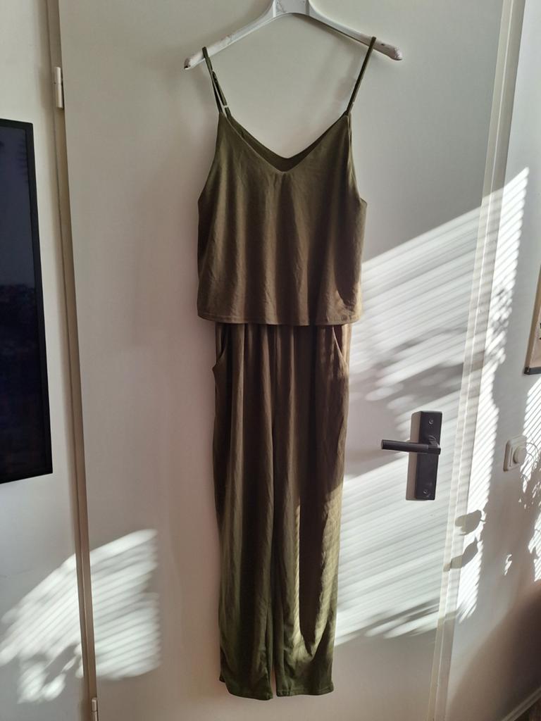 Jumpsuit groen m 38 stretch, Kleding | Dames, Jumpsuits, Ophalen of Verzenden, Zo goed als nieuw, Maat 38/40 (M), Groen