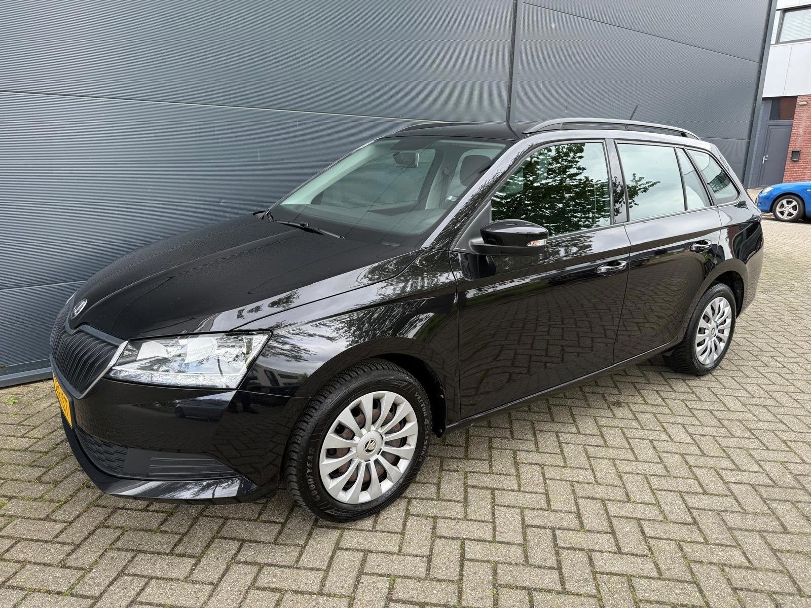 Skoda Fabia Combi 1.0 TSI Active/Carplay/Airco/cruise/parkee, Voorwielaandrijving, Gebruikt, Euro 6, 95 pk