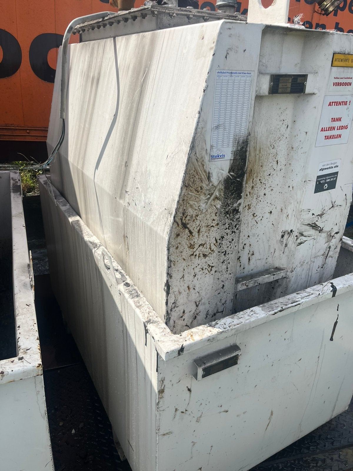 2x Olie/afgewerkte olie opslag bulk tanks, Ophalen, Zo goed als nieuw, Overige typen