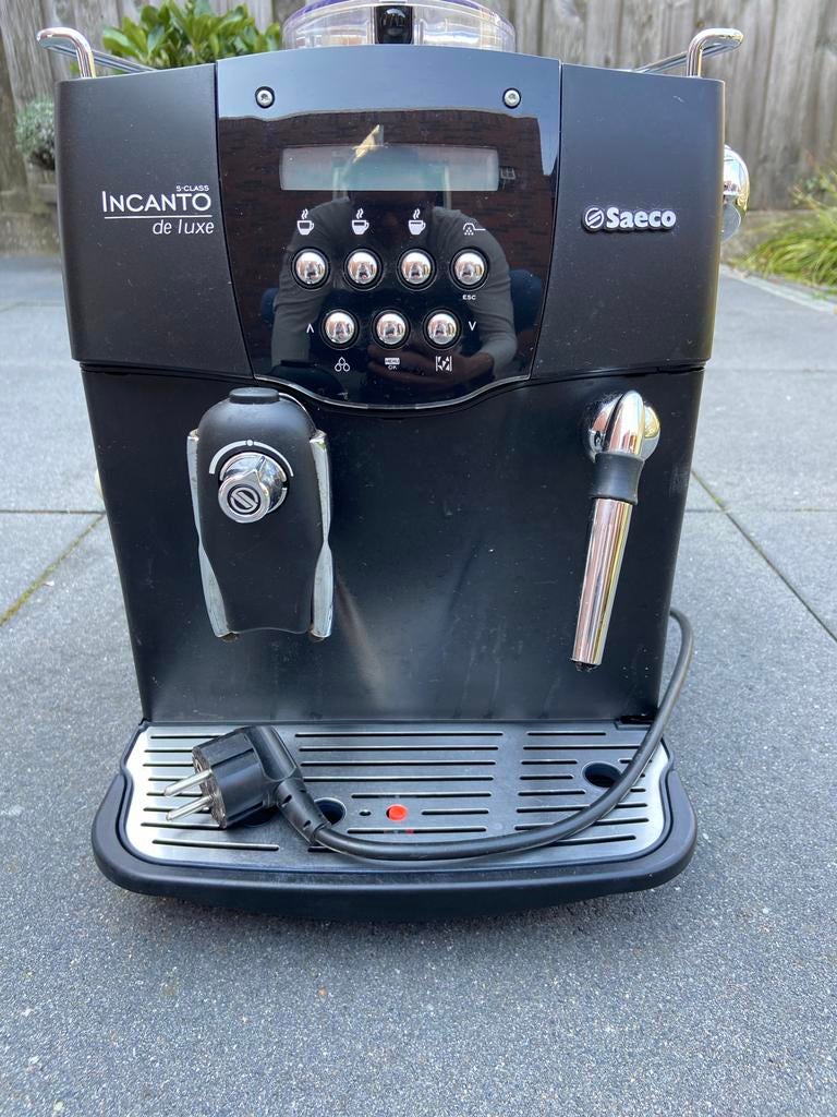 Philips Saeco Incanto de luxe koffiezetapparaat, Witgoed en Apparatuur, Koffiezetapparaten, Ophalen, Gebruikt, Koffiemachine, Koffiebonen