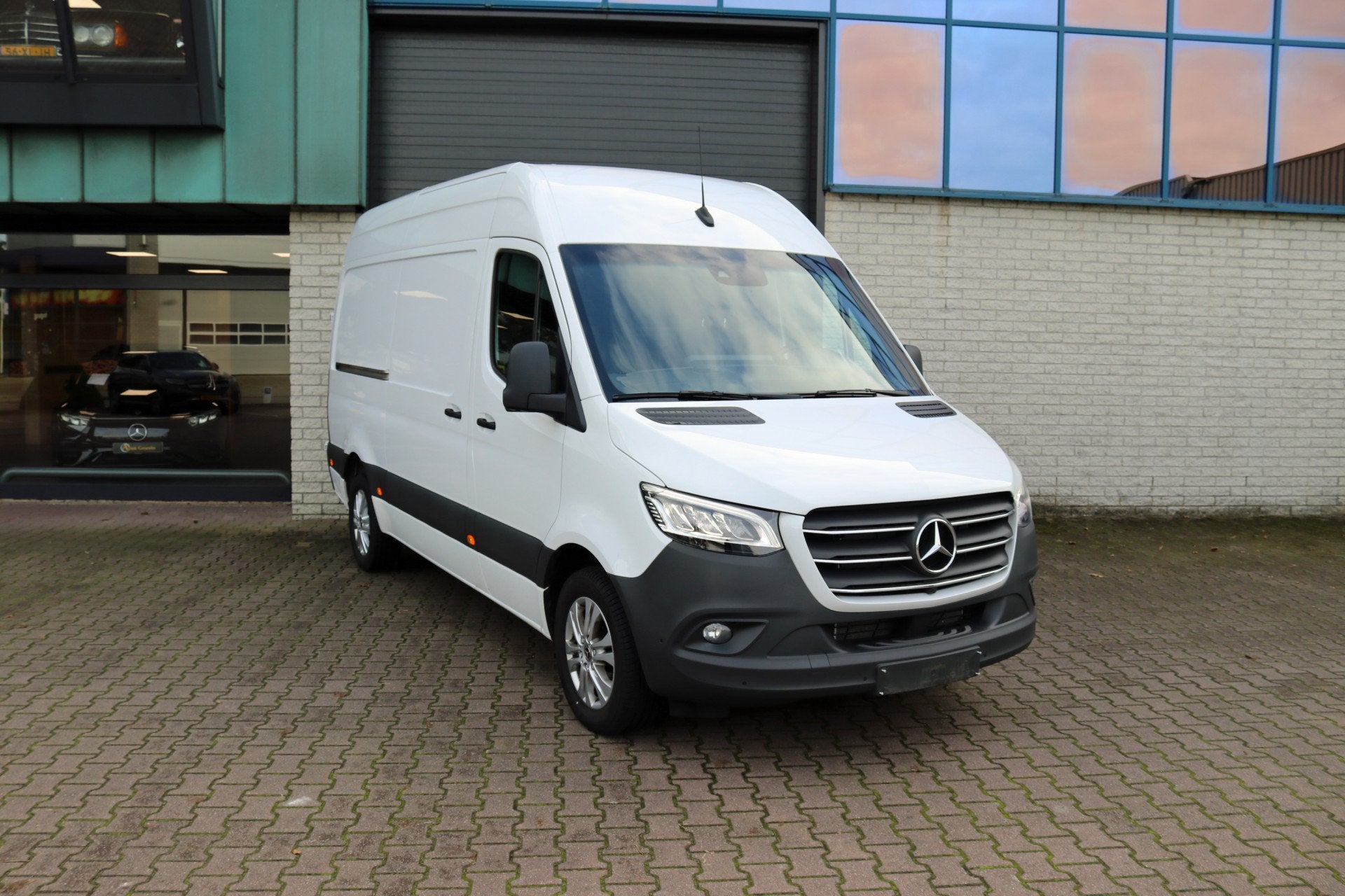 Mercedes-Benz Sprinter 319 CDI L2H2 BPM vrij 360° ALARM KL3, 12 maanden, Gebruikt, Zwart, Wit