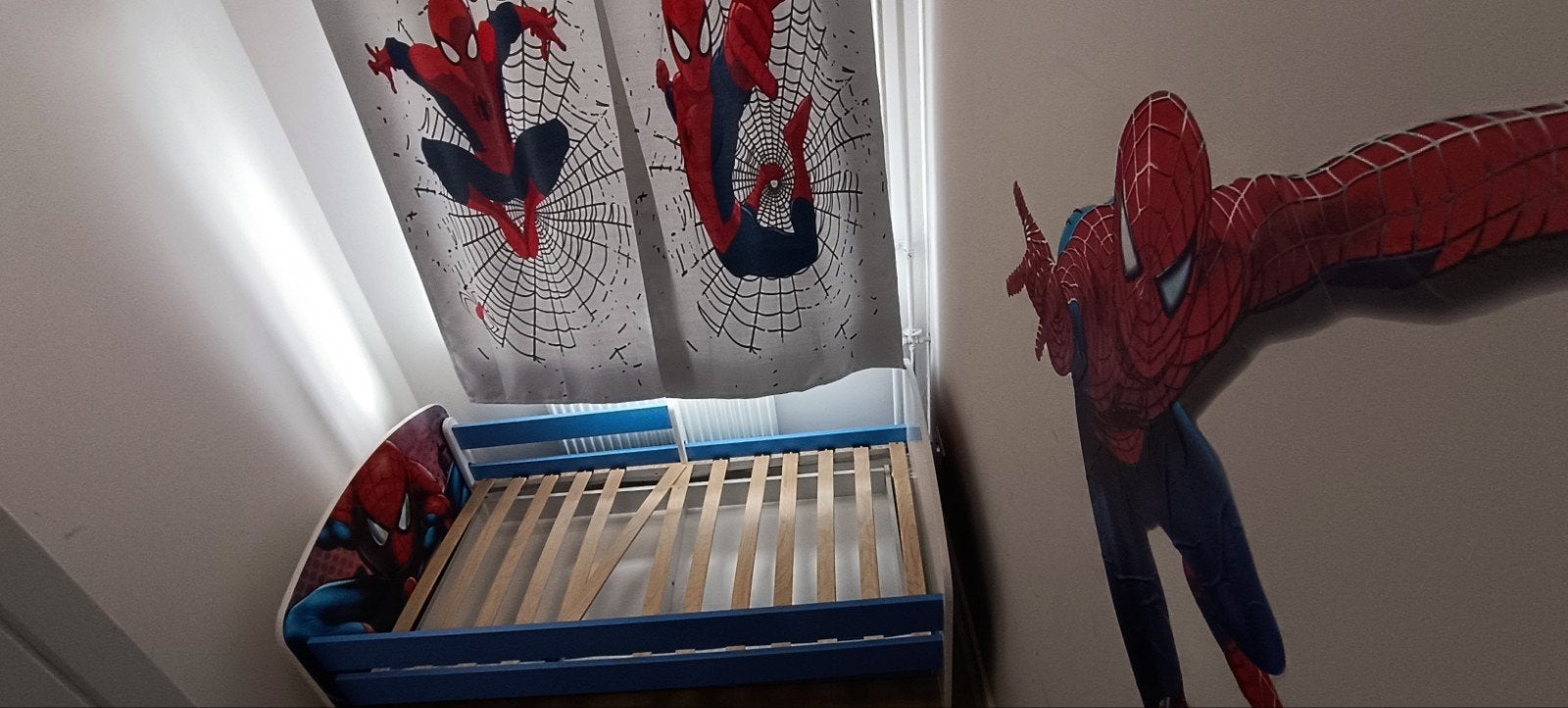 Spiderman kinderbed met lade, zonder matras, Ophalen, Gebruikt, 70 tot 85 cm, 140 tot 160 cm