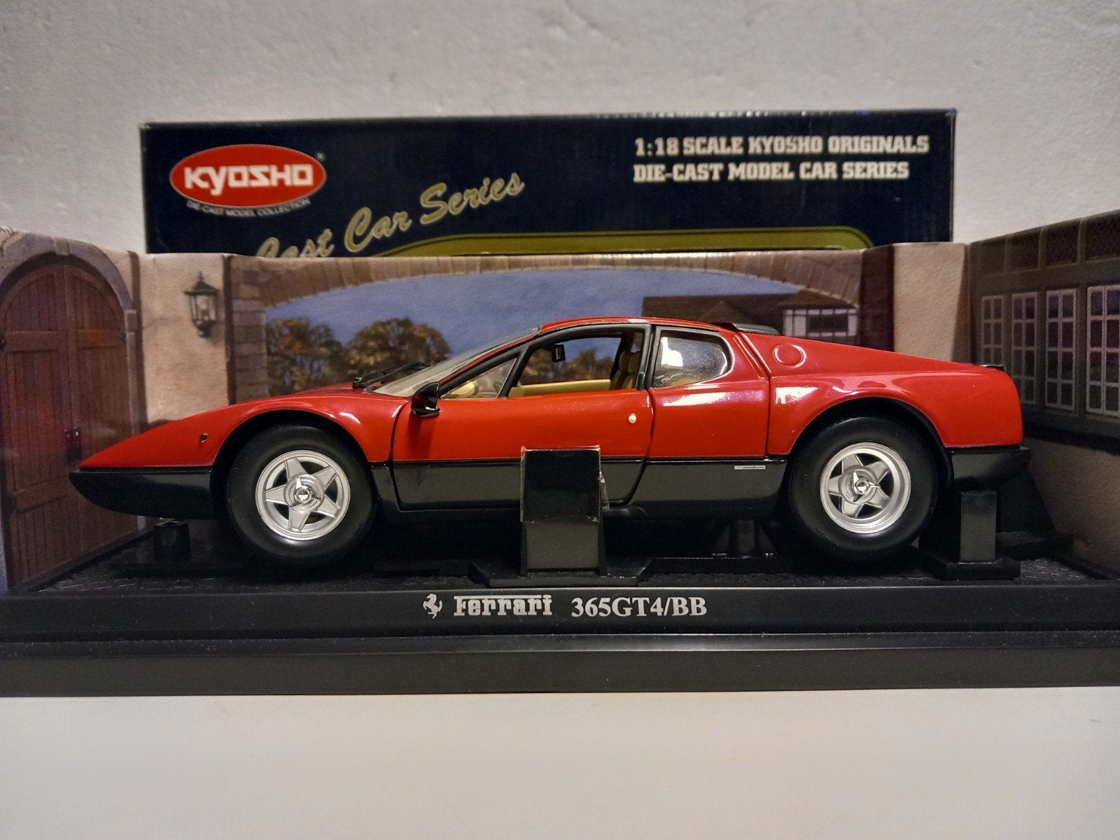 Ferrari 365 GT 4 BB rood Kyosho metal KRD, Ophalen of Verzenden, Zo goed als nieuw, Auto, Kyosho