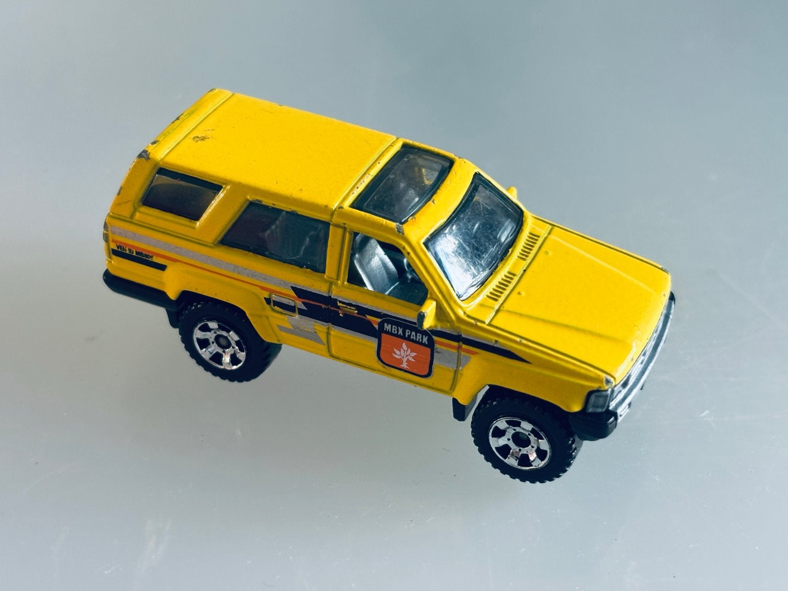 Matchbox Toyota 4Runner 1986 MBX Park Geel Diecast Auto, Ophalen of Verzenden, Gebruikt