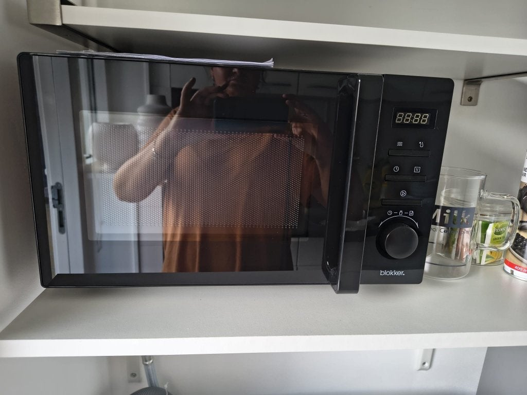 Blokker Magnetron met Digitaal Display (Zo goed als nieuw!), Witgoed en Apparatuur, Magnetrons, Ophalen, Draaiplateau, Vrijstaand