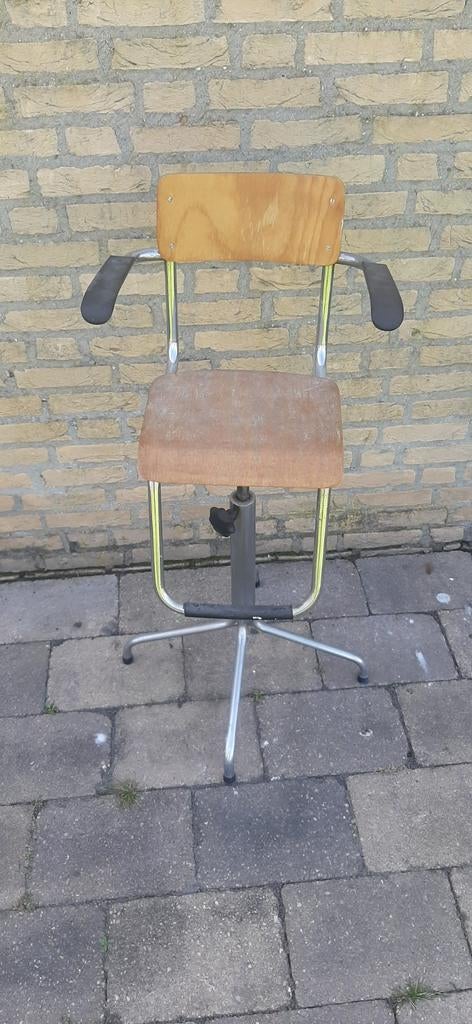 Vintage kinder kapperstoel, Huis en Inrichting, Stoelen, Ophalen, Gebruikt, Overige kleuren, Eén