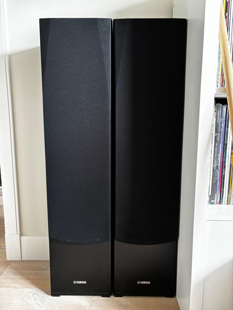 Yamaha NS-F 51 zwart speakers, Zo goed als nieuw, 120 watt of meer, Front, Rear of Stereo speakers, Ophalen