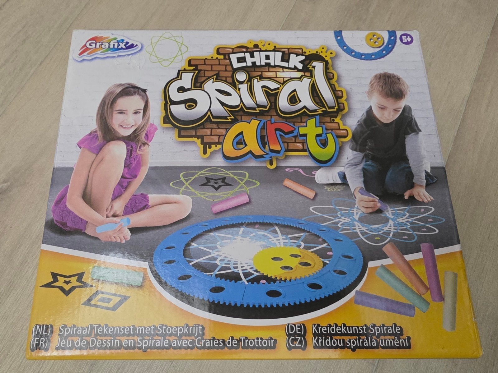 Grafix Chalk Spiral Art Tekenset met Stoepkrijt, Ophalen of Verzenden, Gebruikt, Knutselen