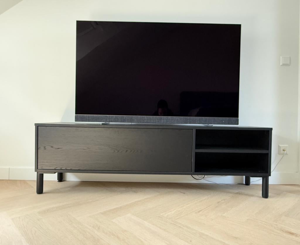 Zwart tv meubel met houtlook, Huis en Inrichting, Kasten | Televisiemeubels, Ophalen, Overige materialen, Strak, 150 tot 200 cm