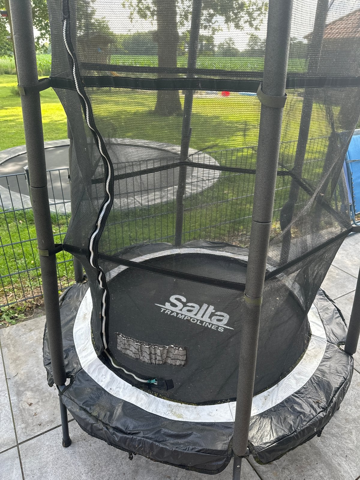 Salta Trampoline met Veiligheidsnet 140cm., Kinderen en Baby's, Speelgoed | Buiten | Trampolines, Ophalen, Gebruikt
