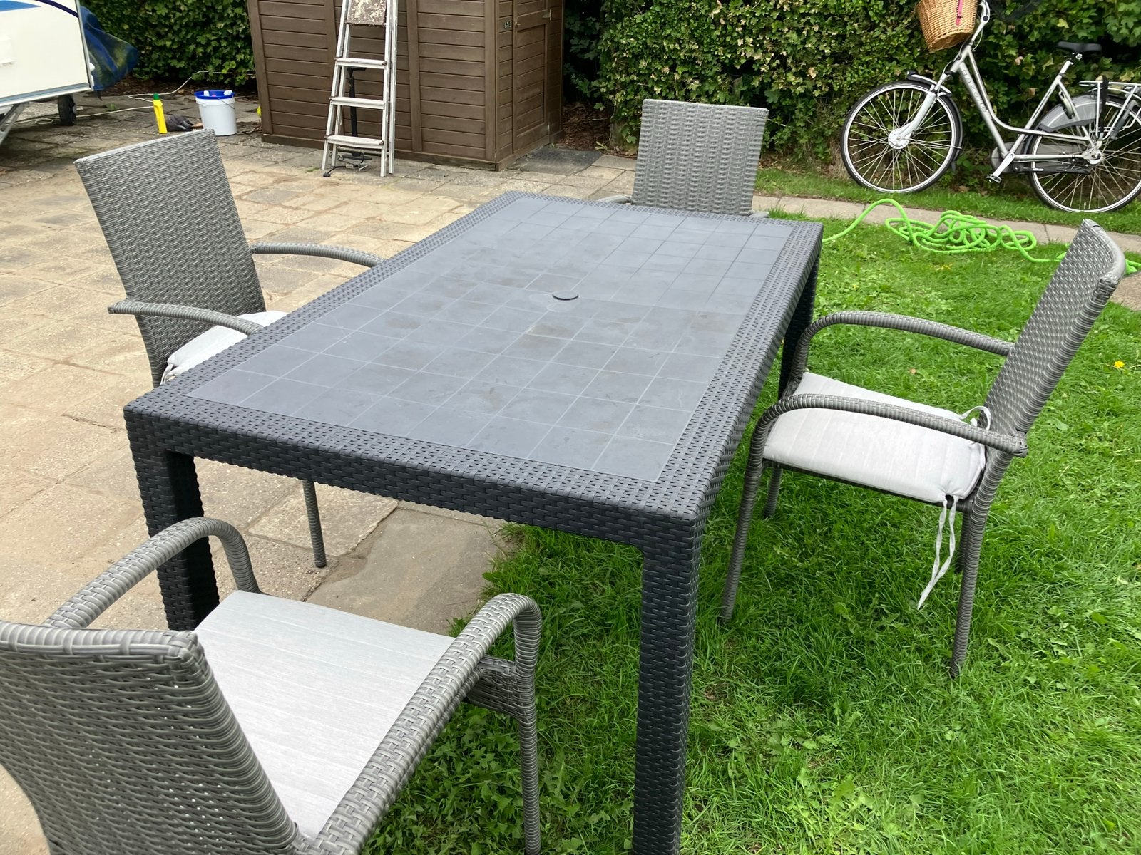 Tuinset met 4 stoelen en tafel - Wicker en Kunststof, Ophalen, 4 zitplaatsen, Gebruikt, Eettafel