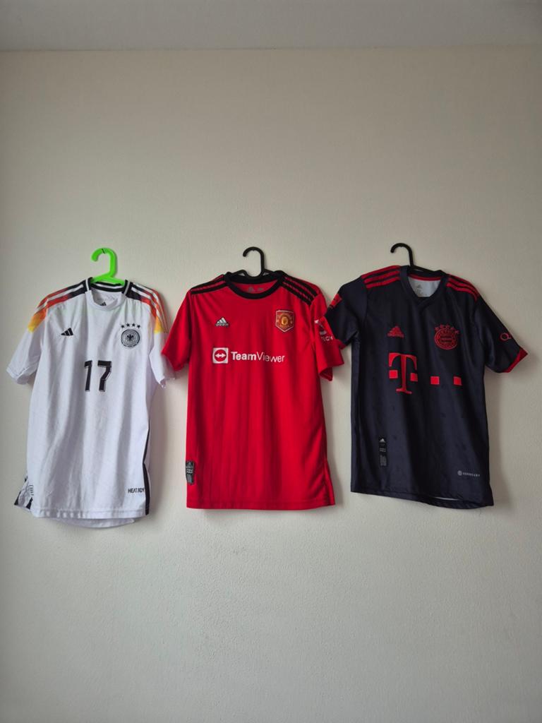 Voetbalshirts: Wirtz, Ronaldo en Mané. Allemaal maat 176., Ophalen of Verzenden, Zo goed als nieuw, Overige maten