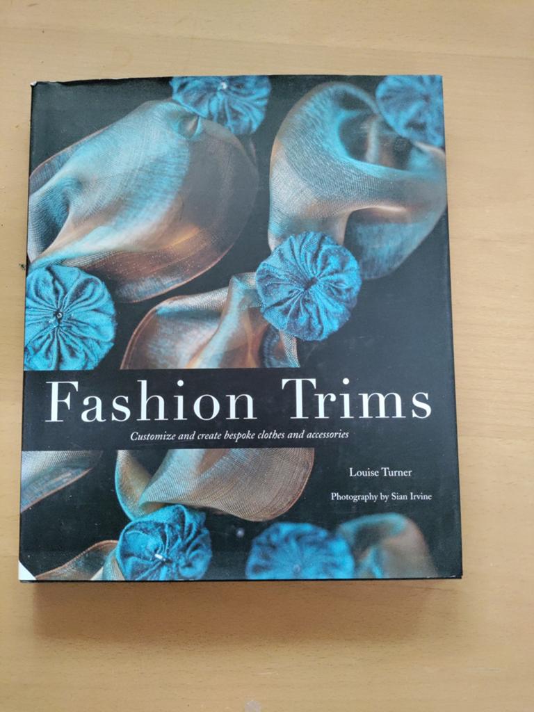 Fashion Trims: Kleding en accessoires aanpassen en creëren, Verzenden, Zo goed als nieuw, Overige onderwerpen, Louise Turner