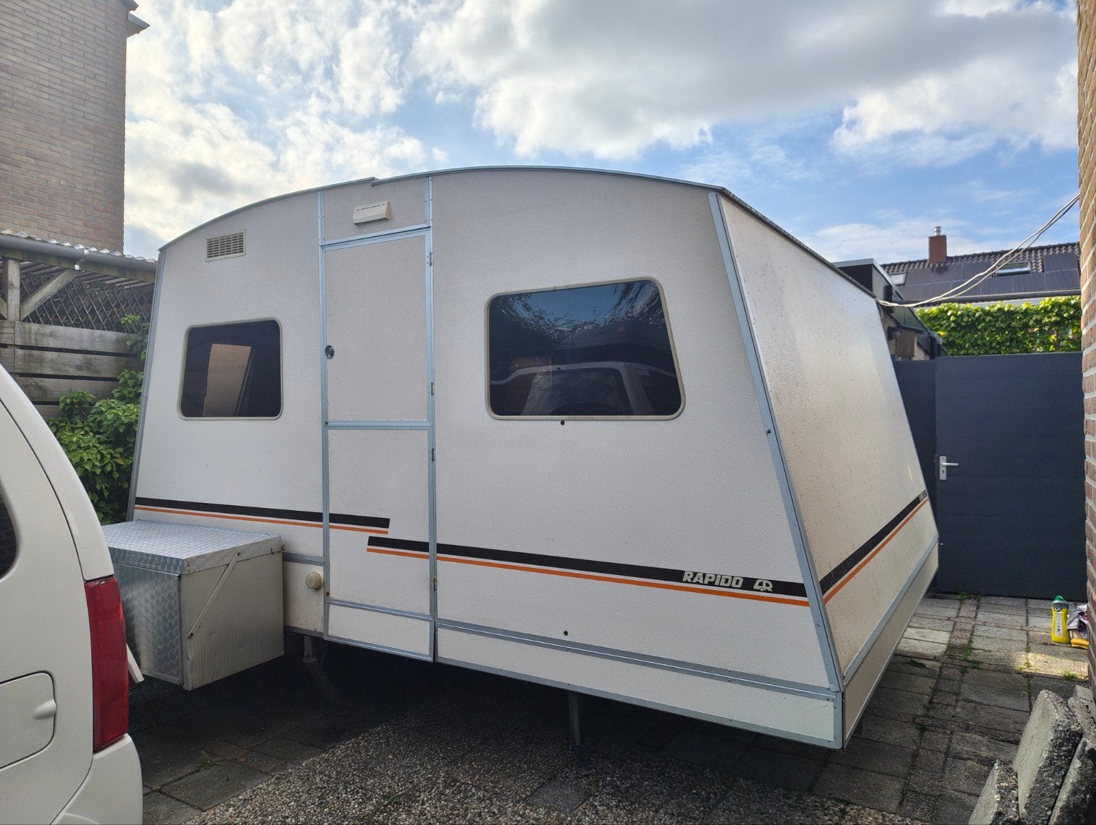 Vintage klapcaravan 'Rapido Export Matic', Omvormbare zithoek, 500 - 750 kg, Luifel, Overige