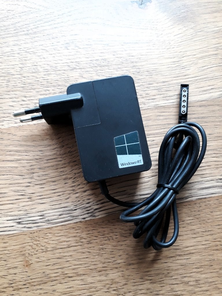 Windows Microsoft Surface  tablet oplader, Computers en Software, Ophalen of Verzenden, Zo goed als nieuw, 10 inch, 16 GB