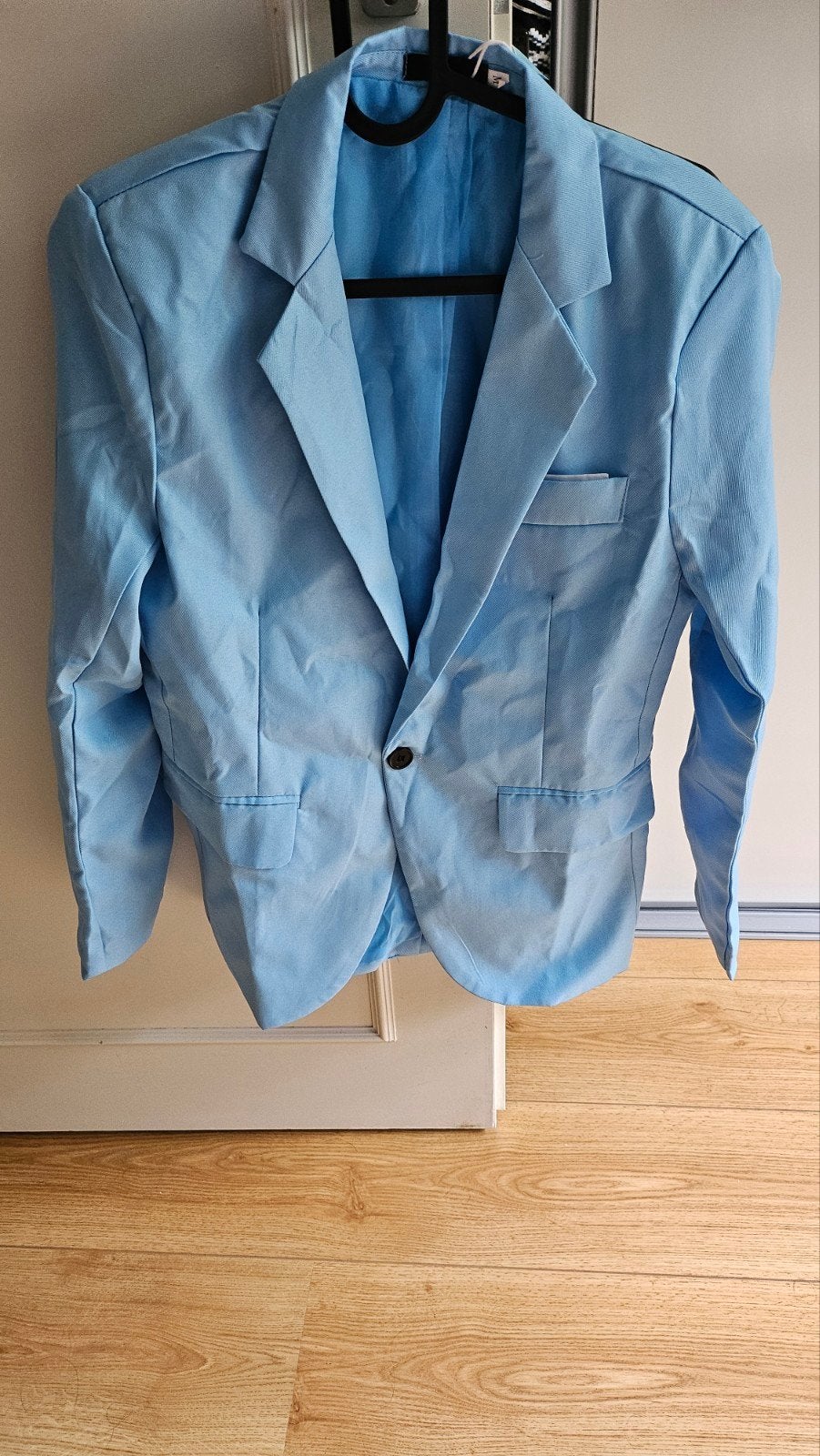 pak (blazer met bijpassende broek), maat M, nooit gedragen,, Ophalen