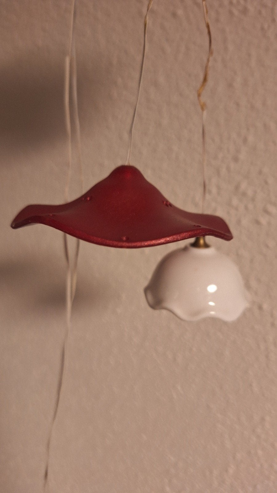 2 lampenkapjes voor het poppenhuis, Verzamelen, Poppenhuizen en Toebehoren, Ophalen of Verzenden, Gebruikt, Poppenhuis