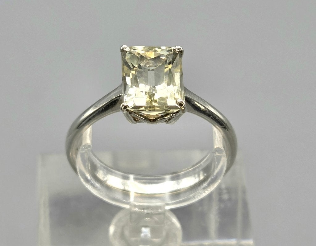 Zilveren ring met edelsteen lemon kwarts. 2026/672, Sieraden, Tassen en Uiterlijk, 18 tot 19, ., Ophalen of Verzenden, Zo goed als nieuw