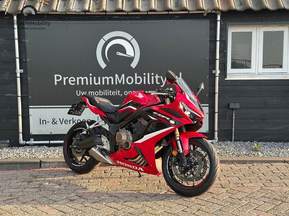 HONDA CBR 650 R (BJ 2021 / 10283 KM), HONDA, 4 cilinders, Bedrijf, Onbekend