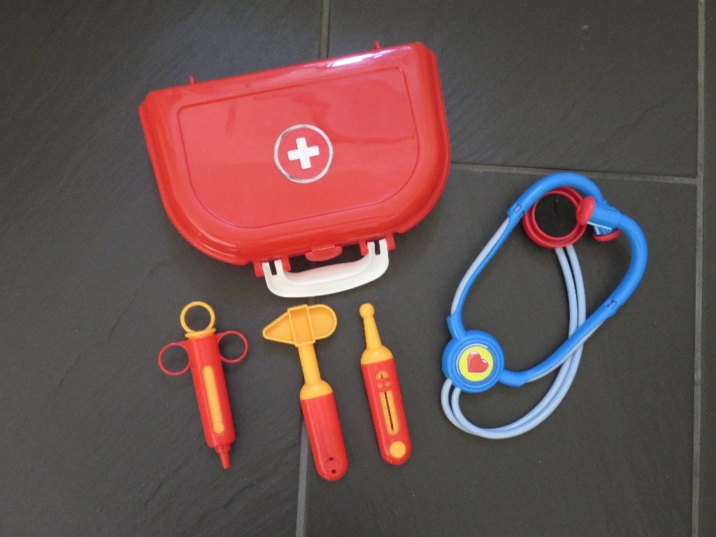 Dokterstas met inhoud, 5 delige set. Nette set, Kinderen en Baby's, Ophalen of Verzenden, Gebruikt, Overige typen