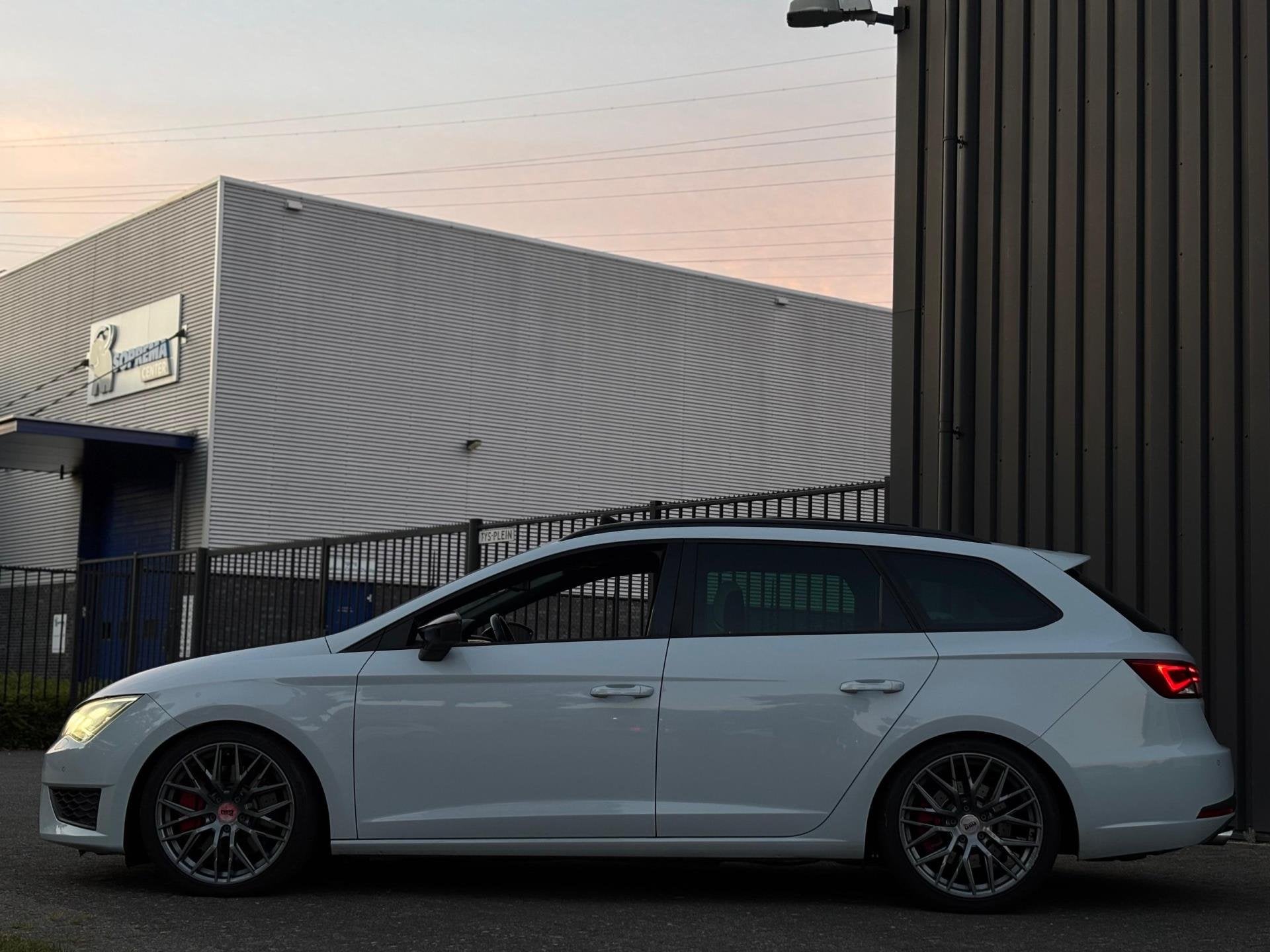 Seat LEON ST 2.0 TSI Cupra 280 ( RIJKLAAR ), 15 km/l, Gebruikt, Euro 6, 4 cilinders