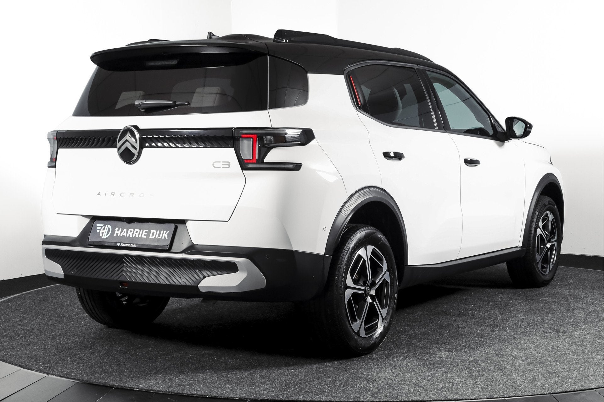 Citroën C3 Aircross 1.2 Hybrid 145pk Max 7-pers | Dig. Cock, Auto's, Gebruikt, Euro 6, 7 stoelen, Wit