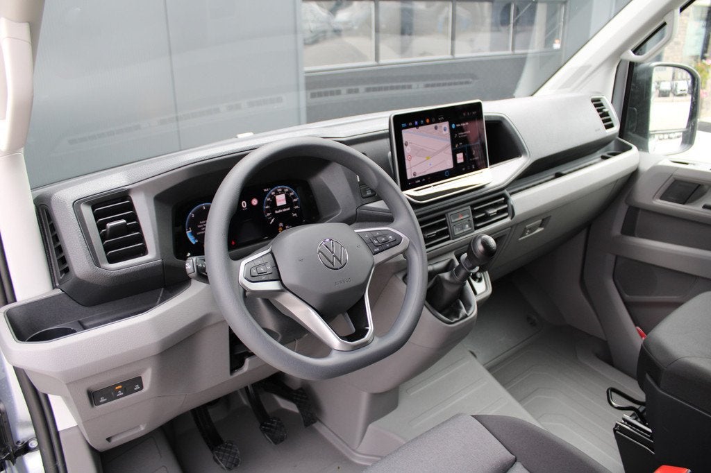 Volkswagen Crafter 30 2.0 TDI L3H3 140pk - Navigatie - DAB -, Voorwielaandrijving, Stof, 4 cilinders, Volkswagen