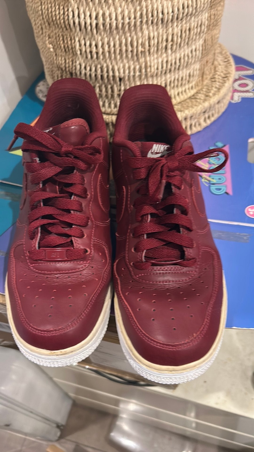 Nike air maat 40, Kleding | Dames, Schoenen, Ophalen of Verzenden, Zo goed als nieuw, Rood, Sneakers of Gympen