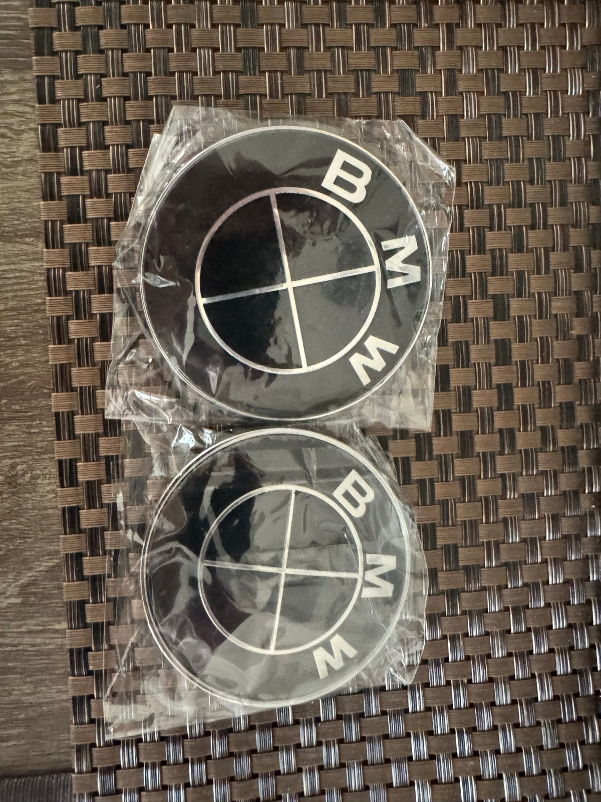 Nieuwe BMW M Logo Emblemen - Set van 2 voor BMW E60, Ophalen, Nieuw