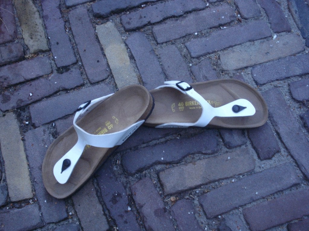 BIRKENSTOCK GIZEH WIT LAK 38 NU GRATIS VERZENDING PER POST, Slippers, Verzenden, Wit, Nieuw