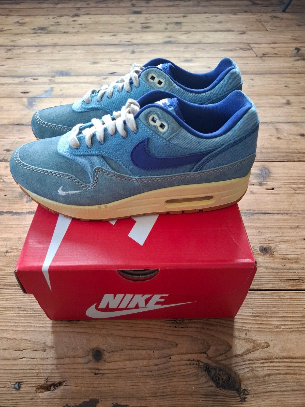 Nike Air Max 1 'Dirty Denim' Maat 41, Kleding | Heren, Schoenen, Blauw, Nike, Nieuw, Ophalen of Verzenden