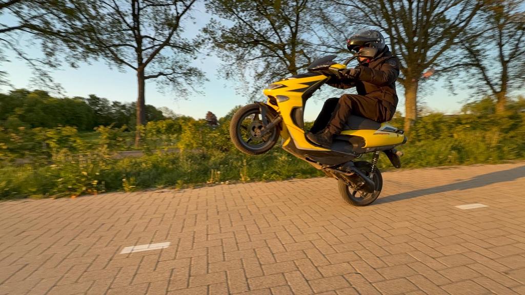 Waardepeiling sr50 50cc Scooter - Geel, Ophalen, Gebruikt, Overige typen, Gilera
