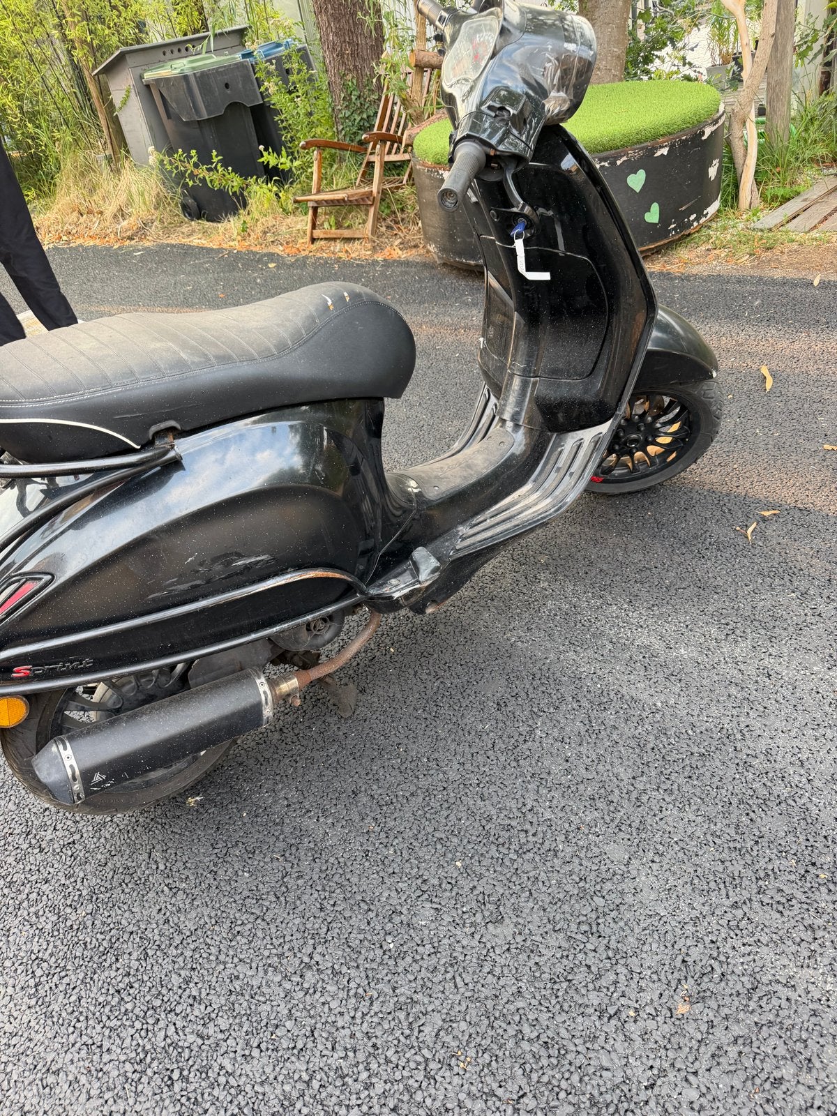 Vespa sprint iget 2019 brom, Fietsen en Brommers, Ophalen, Zo goed als nieuw, Benzine
