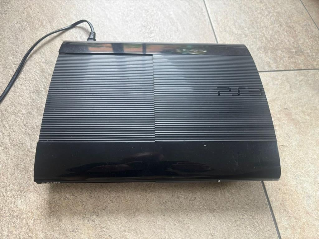 Sony PlayStation 3 inclusief 2 controllers en games, Spelcomputers en Games, Spelcomputers | Sony PlayStation 3, Ophalen, Gebruikt