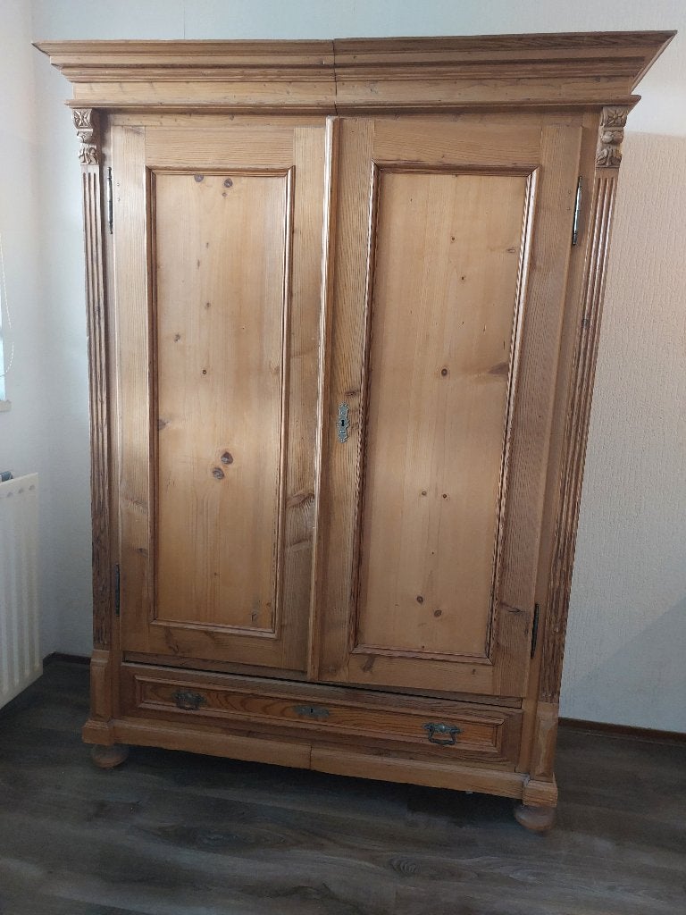 Grenen kast, Ophalen