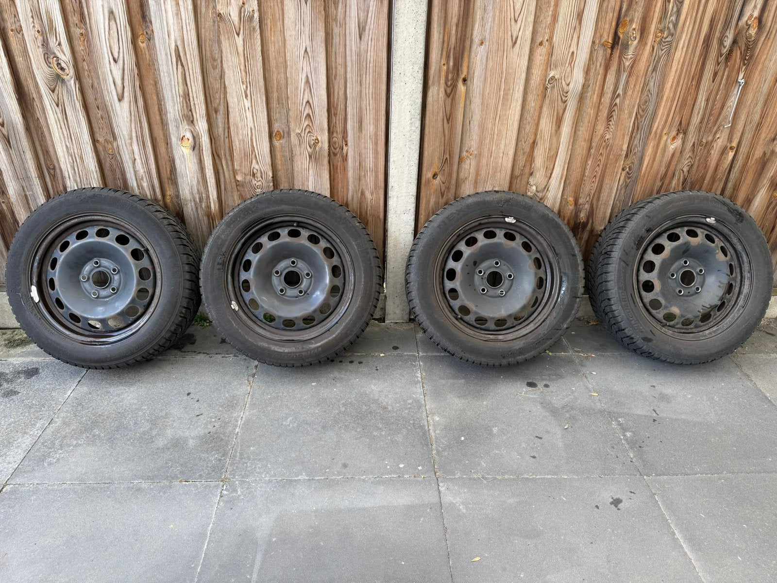 Volkswagen Winterbanden Golf 5 6 7, Auto-onderdelen, Banden en Velgen, Ophalen, Velg(en), 16 inch, Nieuw