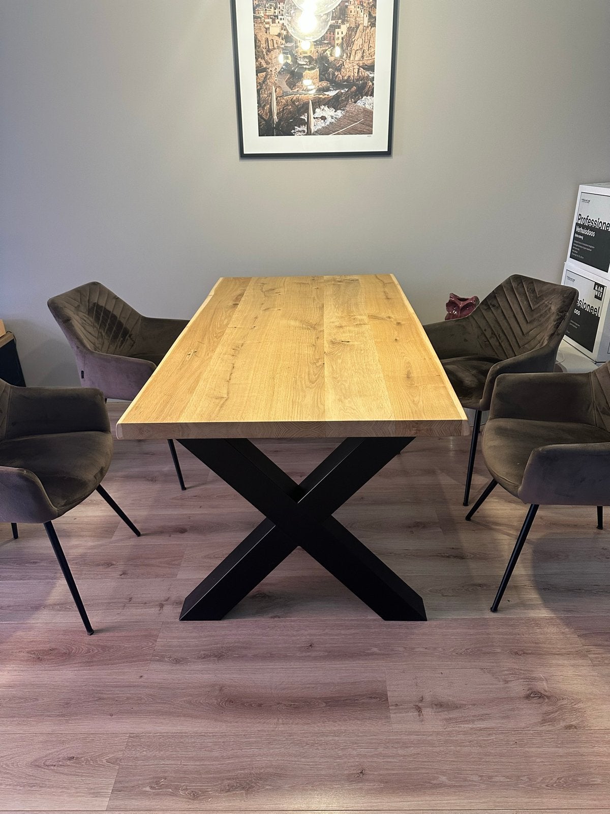 Robuuste eikenhoutentafel met X poten en Riverdale stoelen, Huis en Inrichting, Tafels | Eettafels, Gebruikt, 50 tot 100 cm, 150 tot 200 cm